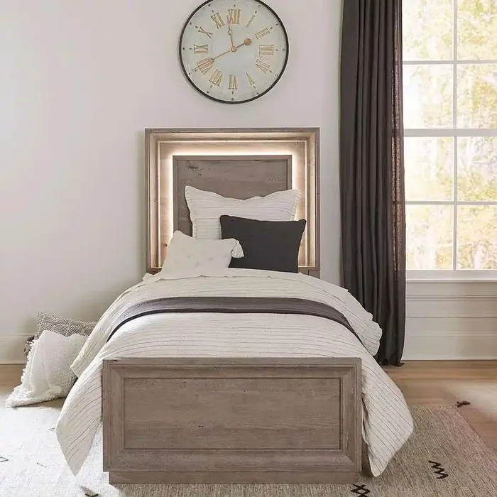 Liberty Furniture – Horizons Full Panel Bed – 272-BR-FPB