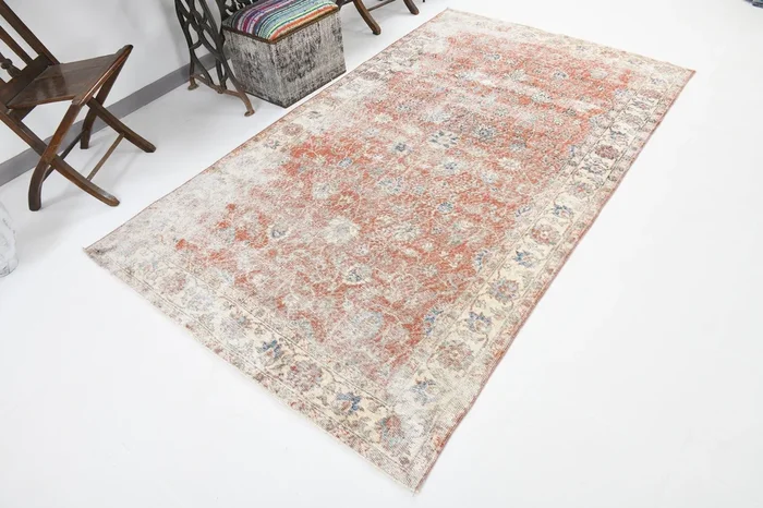 Turkish Vintage Rug 4’11” x 8’6″ ft