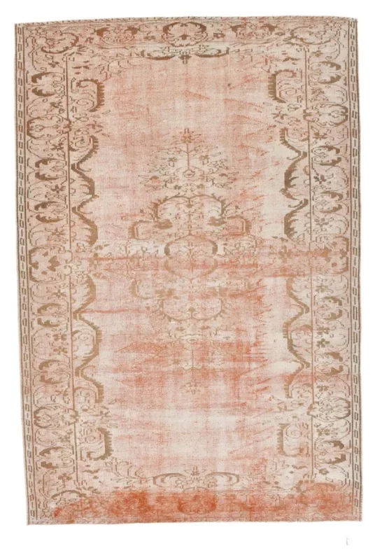 Turkish Vintage Rug 6’1″ x 8’11” ft