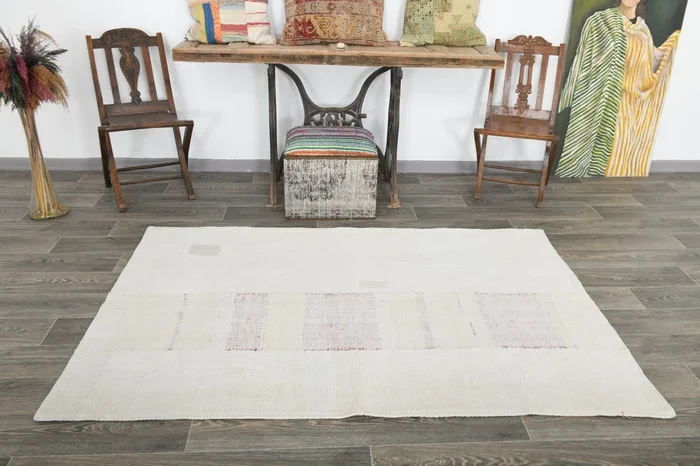 Vintage Hemp Kilim 4’2″ x 6’5″ ft