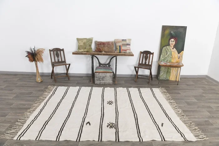 Vintage Hemp Kilim 5’9″ x 8’5″ ft