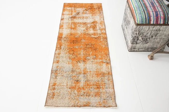 Vintage Runner Rug 1’10” x 5’5″ ft